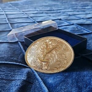 Limited edition Montana silversmiths Yellowstone belt buckle